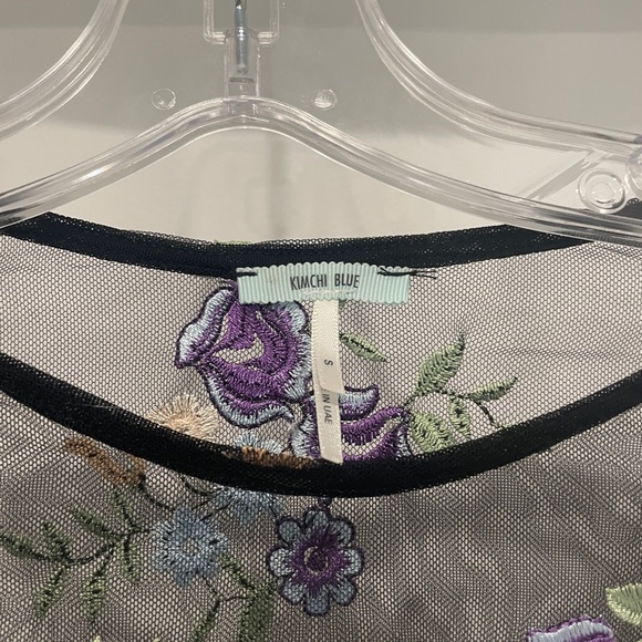 Urban Outfitters Floral Mesh Short Sleeve Top - Picture 4 of 4